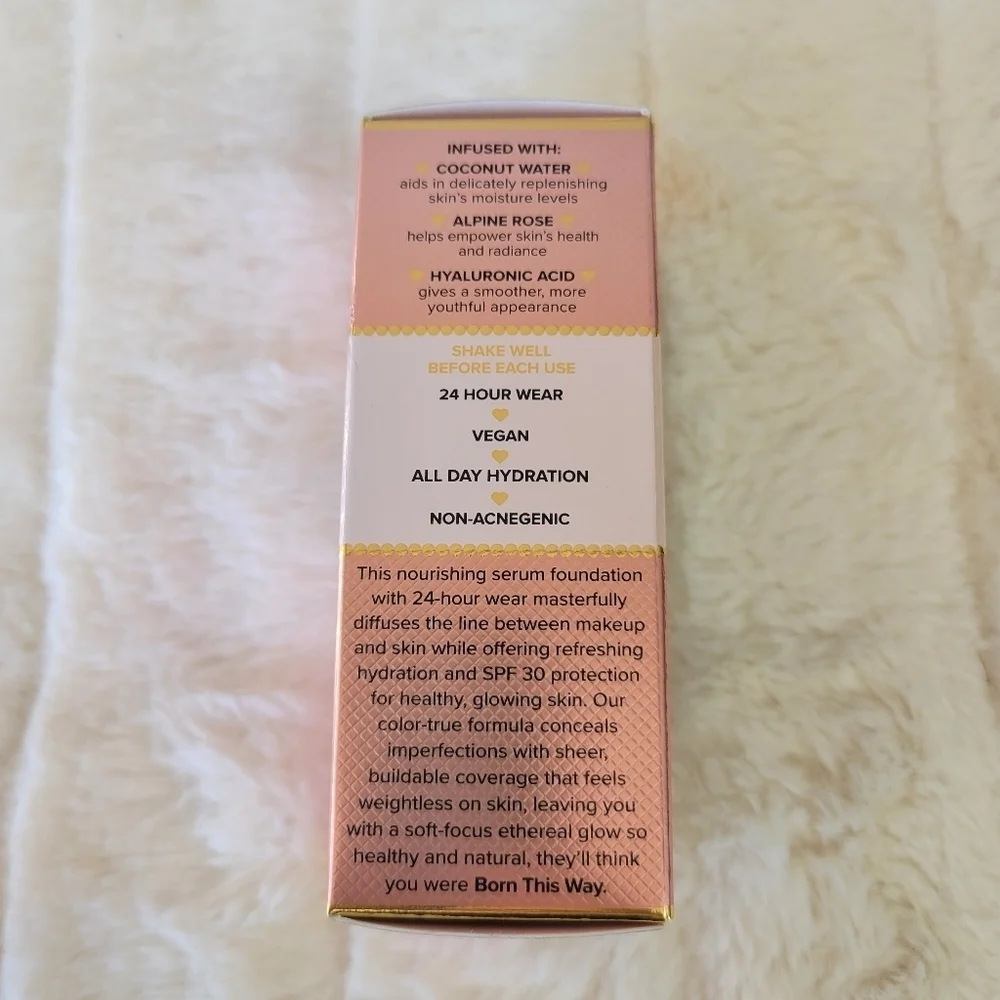 TOO FACED // born this way healthy glow hyaluronic acid skin tint vanilla spf 30